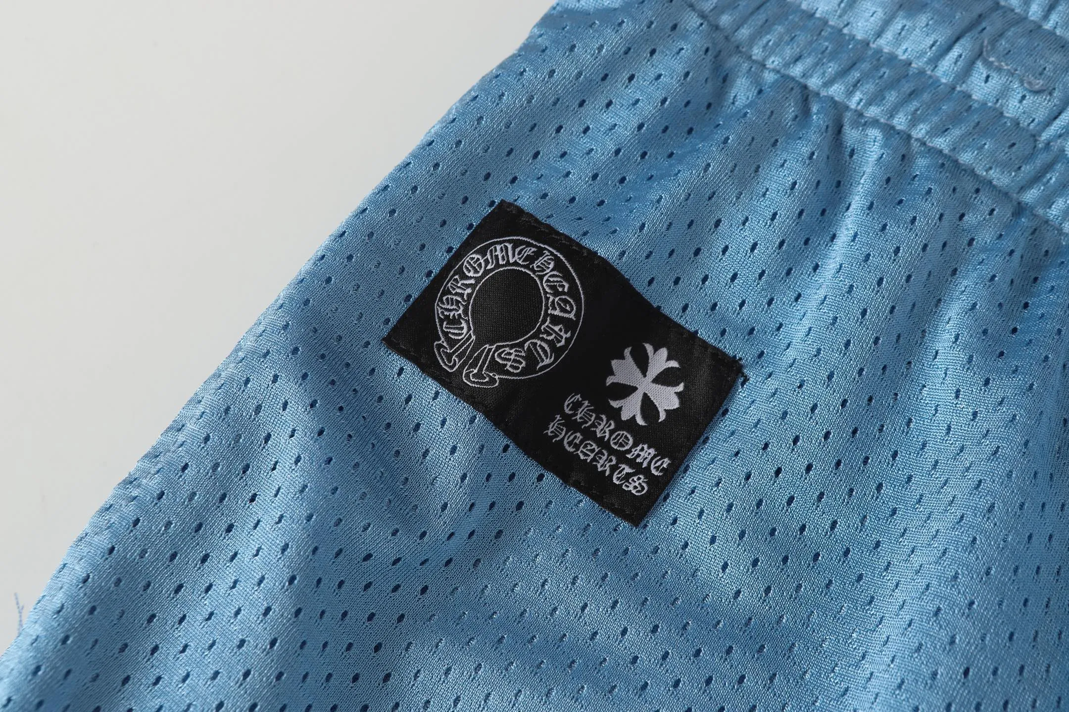 P200 Chrome Hearts CH Chrome Hearts popular Sanskrit printed mesh double layer ice hockey jersey 2 trousers sports suit. Uses direct injection imported machine printing. Hardware and accessories are all milled and customized. Correct configuration. Black 2025 Chrome Hearts authentic packaging. 280g double layer mesh custom woven and dyed. Large version. Loose and stylish. Different from low version, slim and long version with upper body and crotch pull. 100% commitment: top quality. Not fast food. Highest version on the market. Top quality - Distinguish from the ordinary versions on the market. If you care about quality, you should also respect the price. Absolutely 0 after-sales service and 0 return rate so far. It’s hard not to love the style - 280g double-layer mesh custom-woven and dyed - Correct high-density main mark, washed tag, hand-sewn